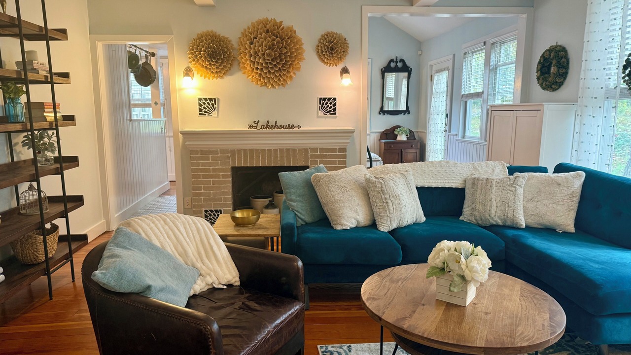 Photo of Livingroom in Brimfield