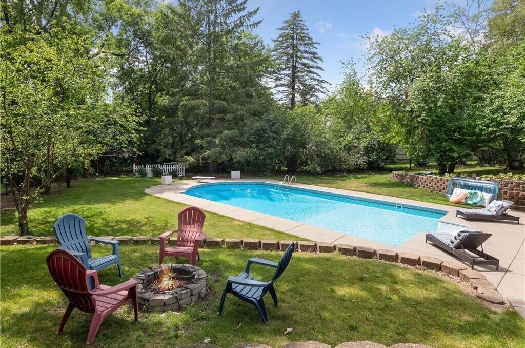 Photo of Outdoor in Minnetonka