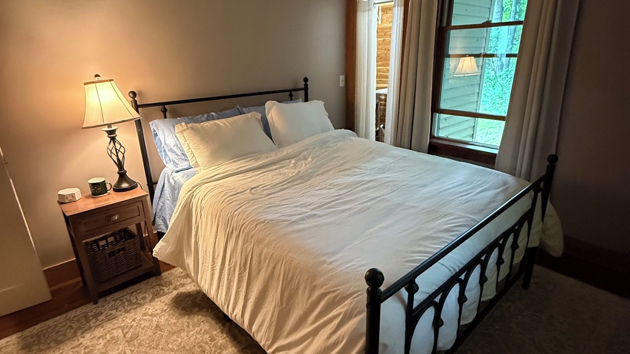 Photo of Bedroom in Elizabethtown