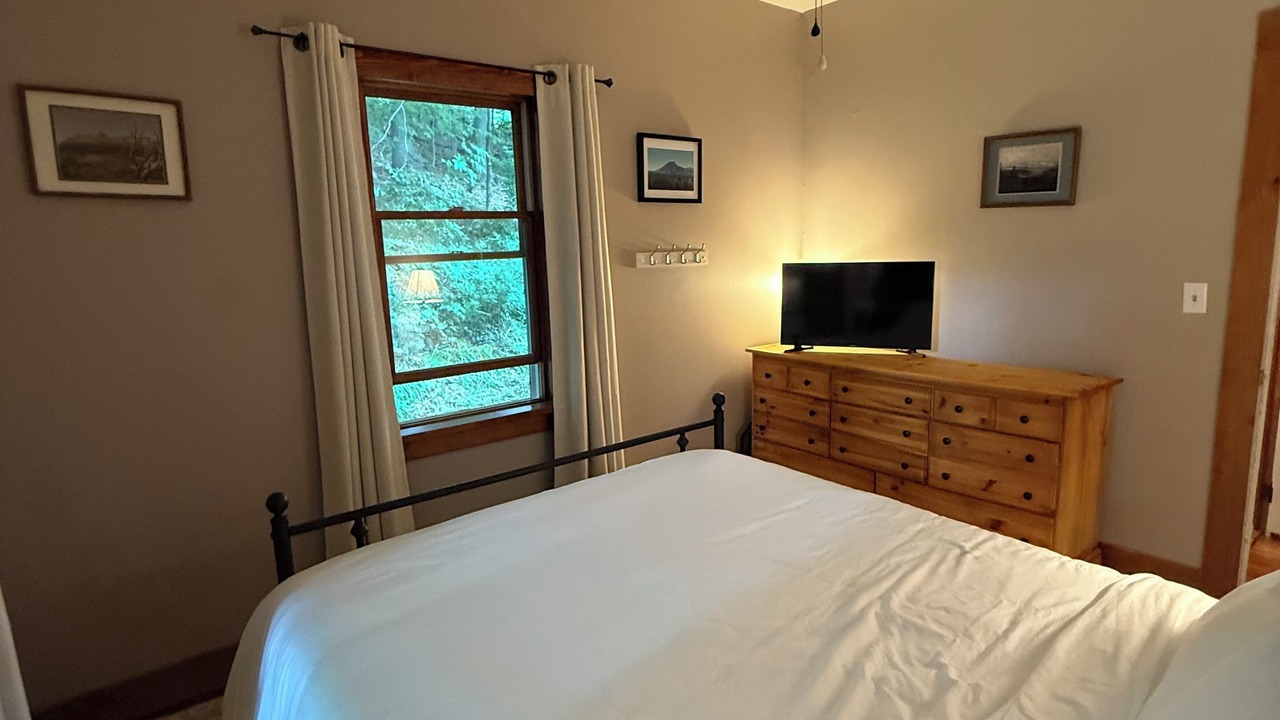 Photo of Bedroom in Elizabethtown