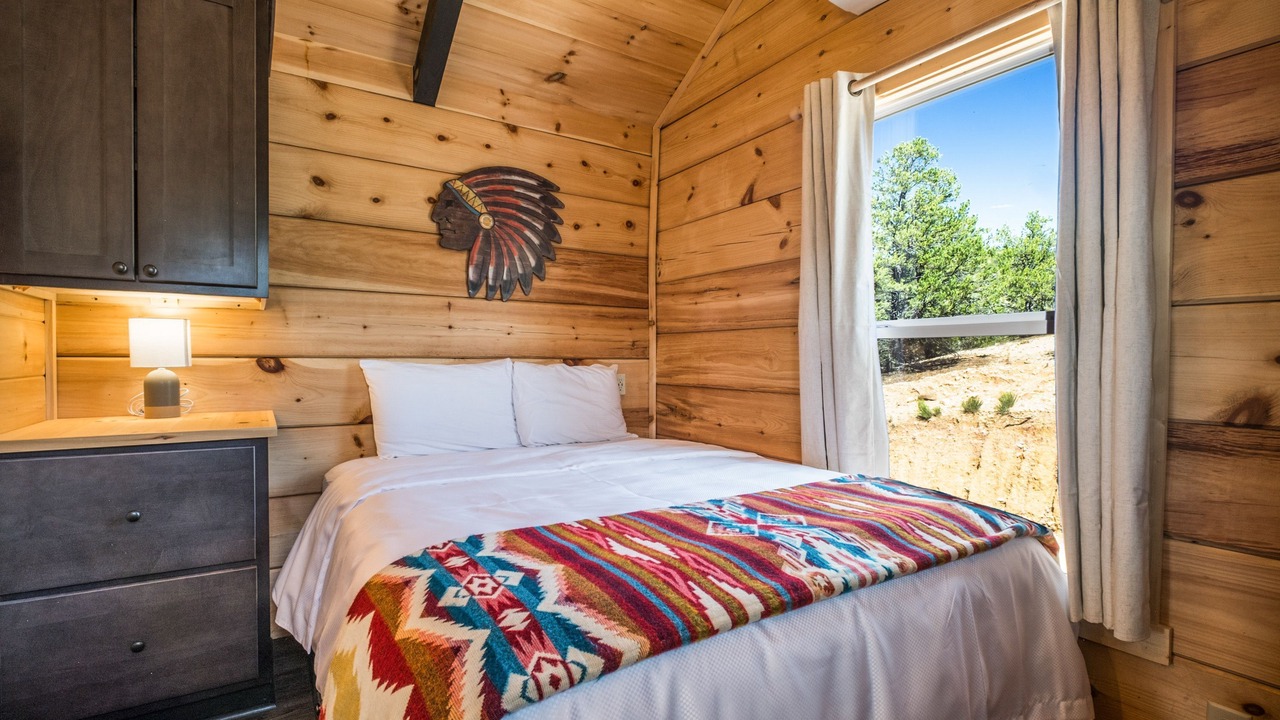 Photo of Bedroom in Valdez