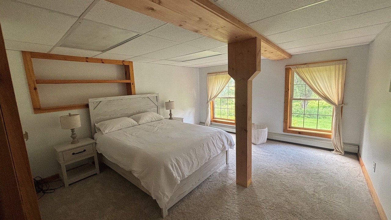 Photo of Bedroom in Waterbury Center