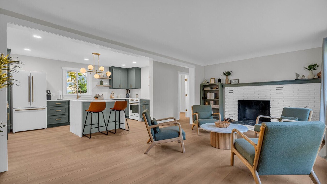Photo of Livingroom in Lexington