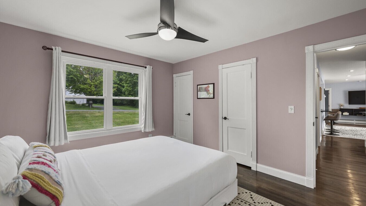 Photo of Bedroom in Pittsfield