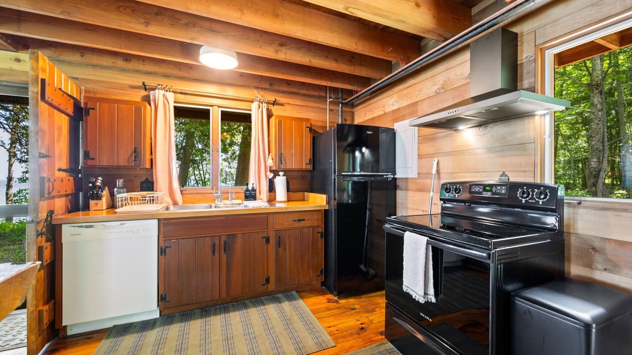Photo of Kitchen in Gills Rock