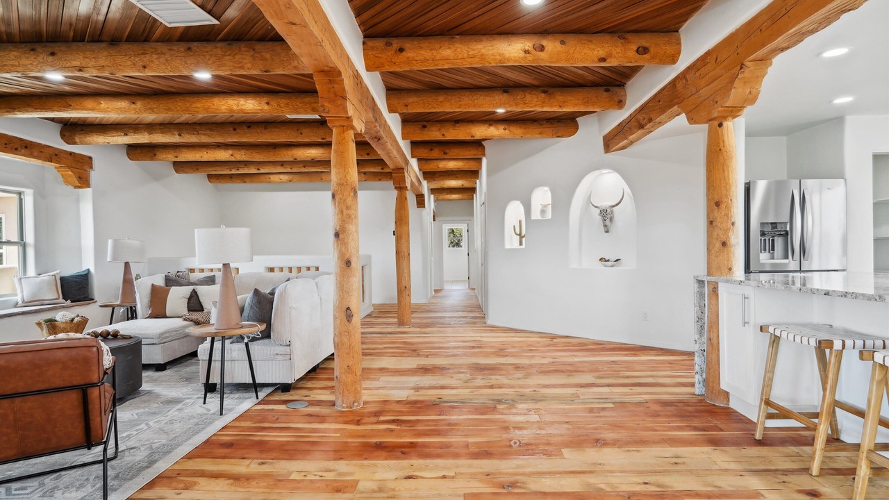 Photo of Livingroom in Canoncito