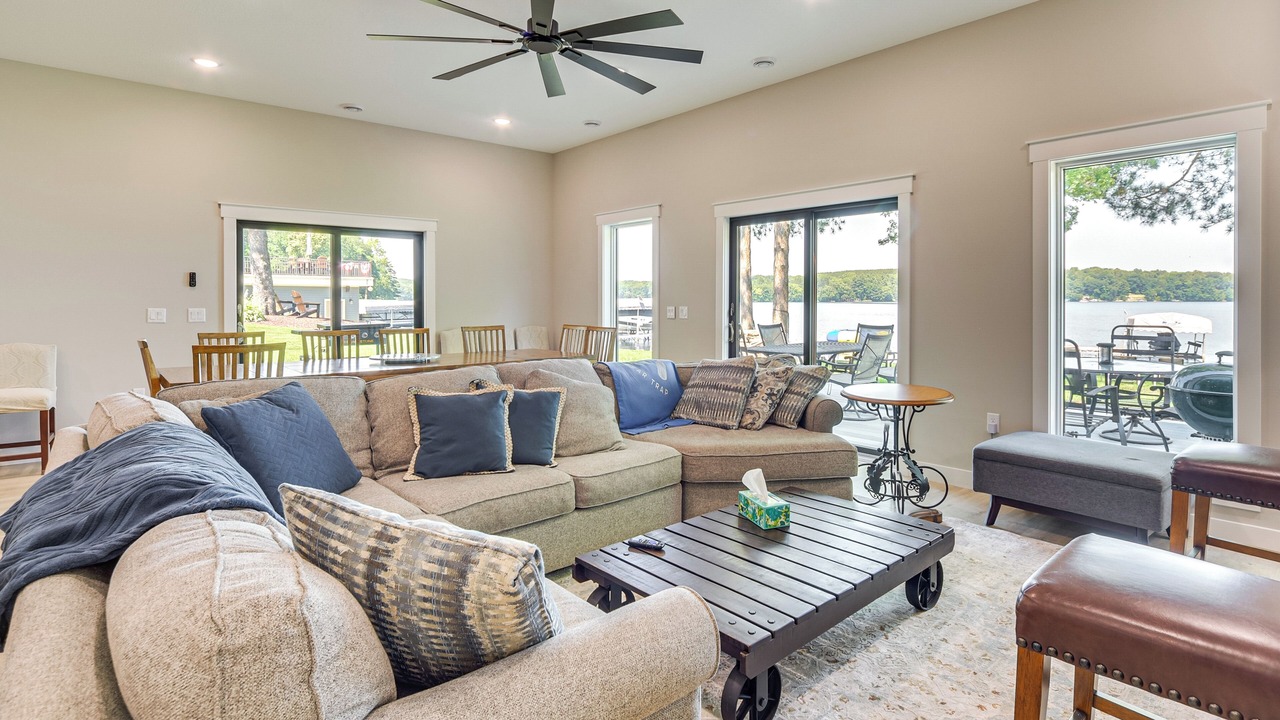 Photo of Livingroom in Amery