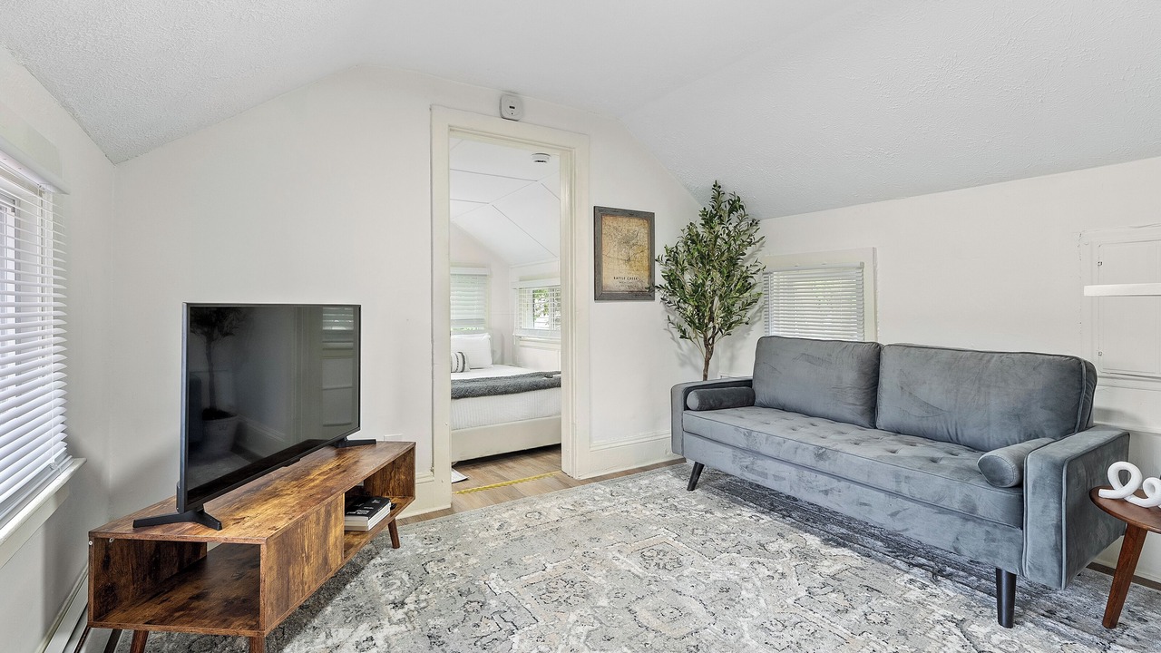 Photo of Livingroom in Battle Creek
