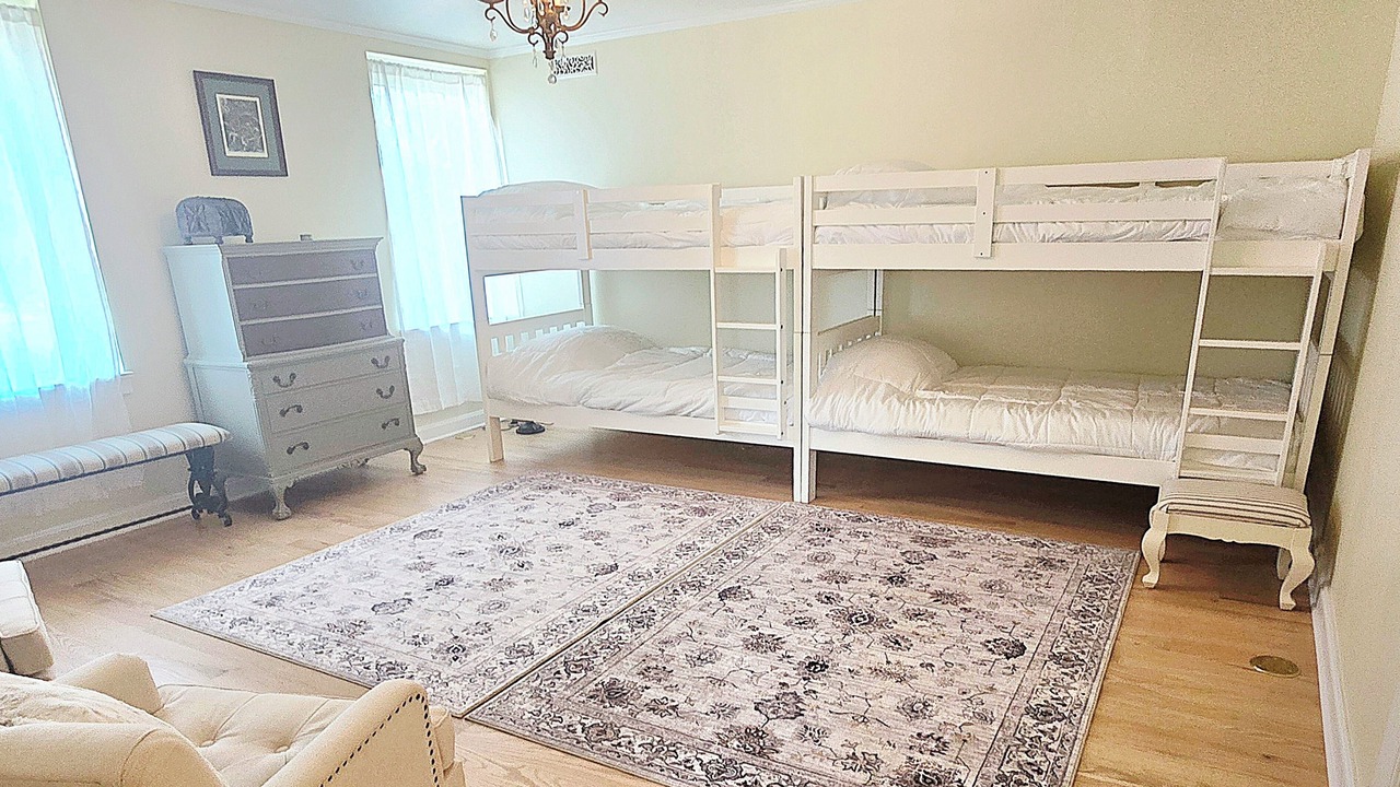 Photo of Bedroom in Decorah