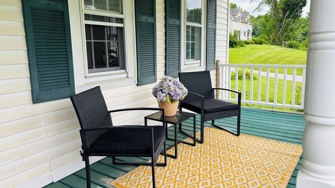 Photo of Patio Balcony in Manchester Center
