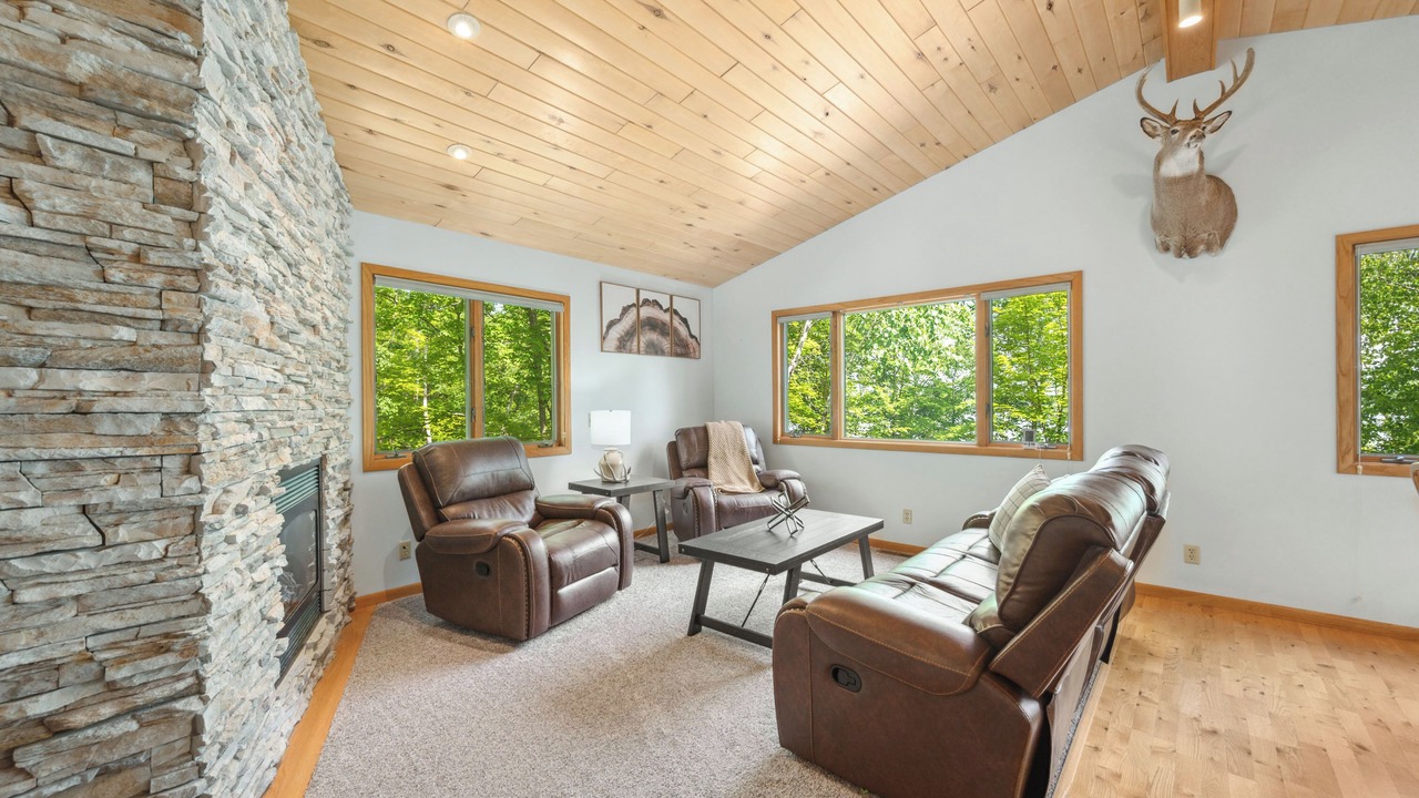 Photo of Livingroom in Cohasset