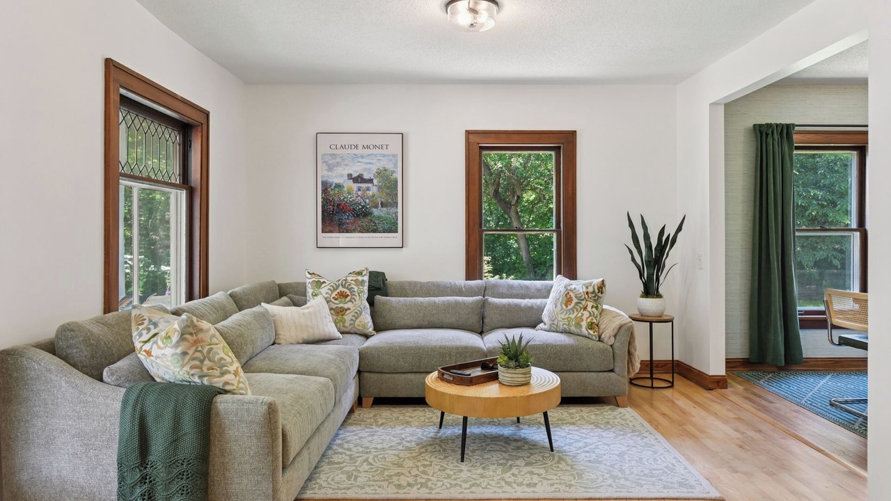 Photo of Livingroom in Minnetonka