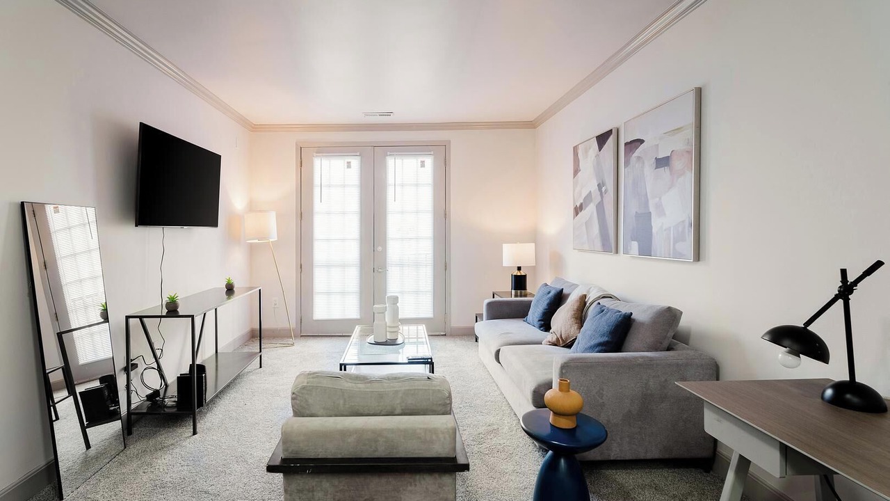 Photo of Livingroom in Corryville