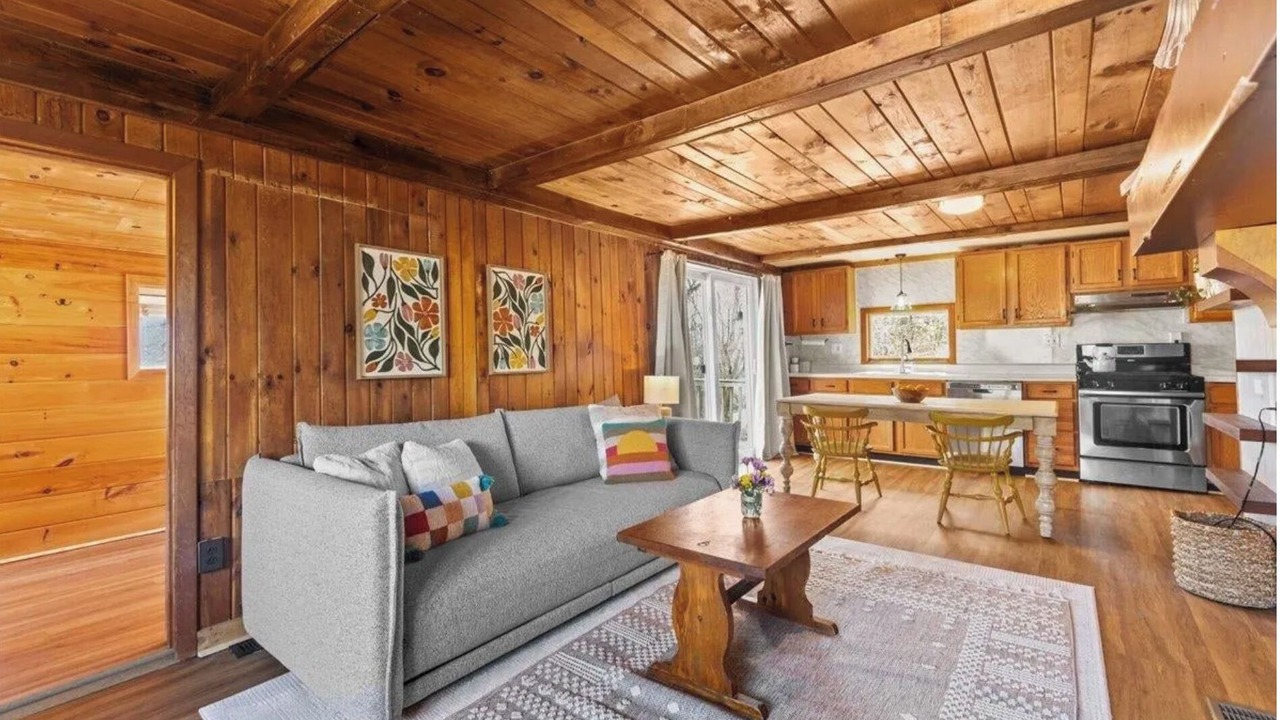Photo of Livingroom in Malletts Bay