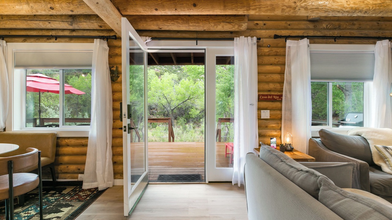 Photo of Livingroom in Jemez Springs