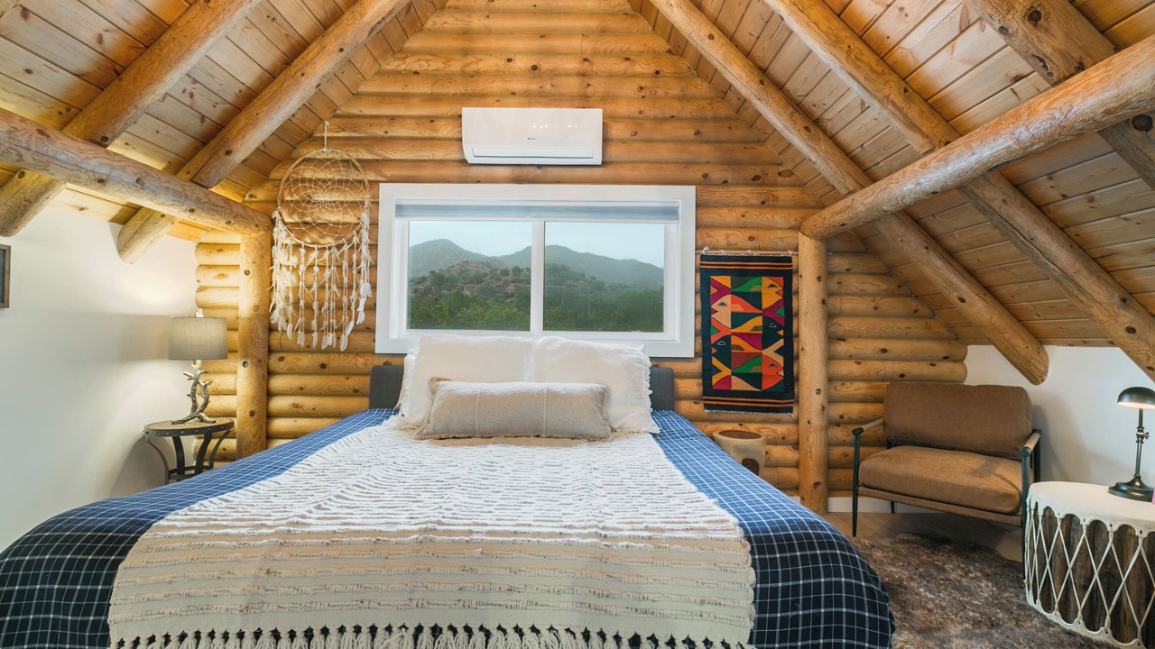 Photo of Bedroom in Jemez Springs