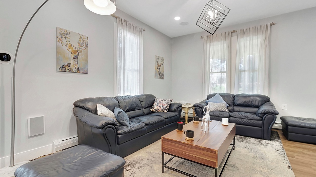 Photo of Livingroom in East Haven  Rutland County