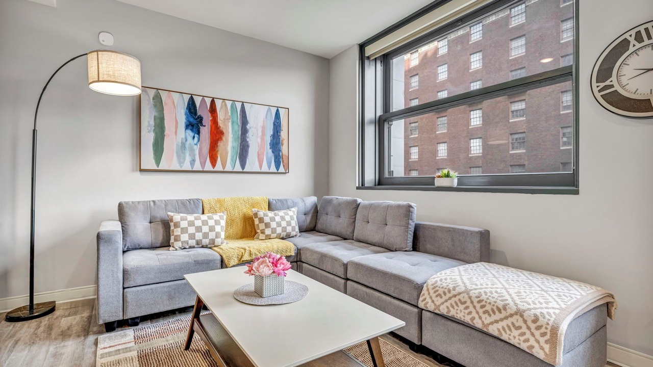 Photo of Livingroom in Gateway District