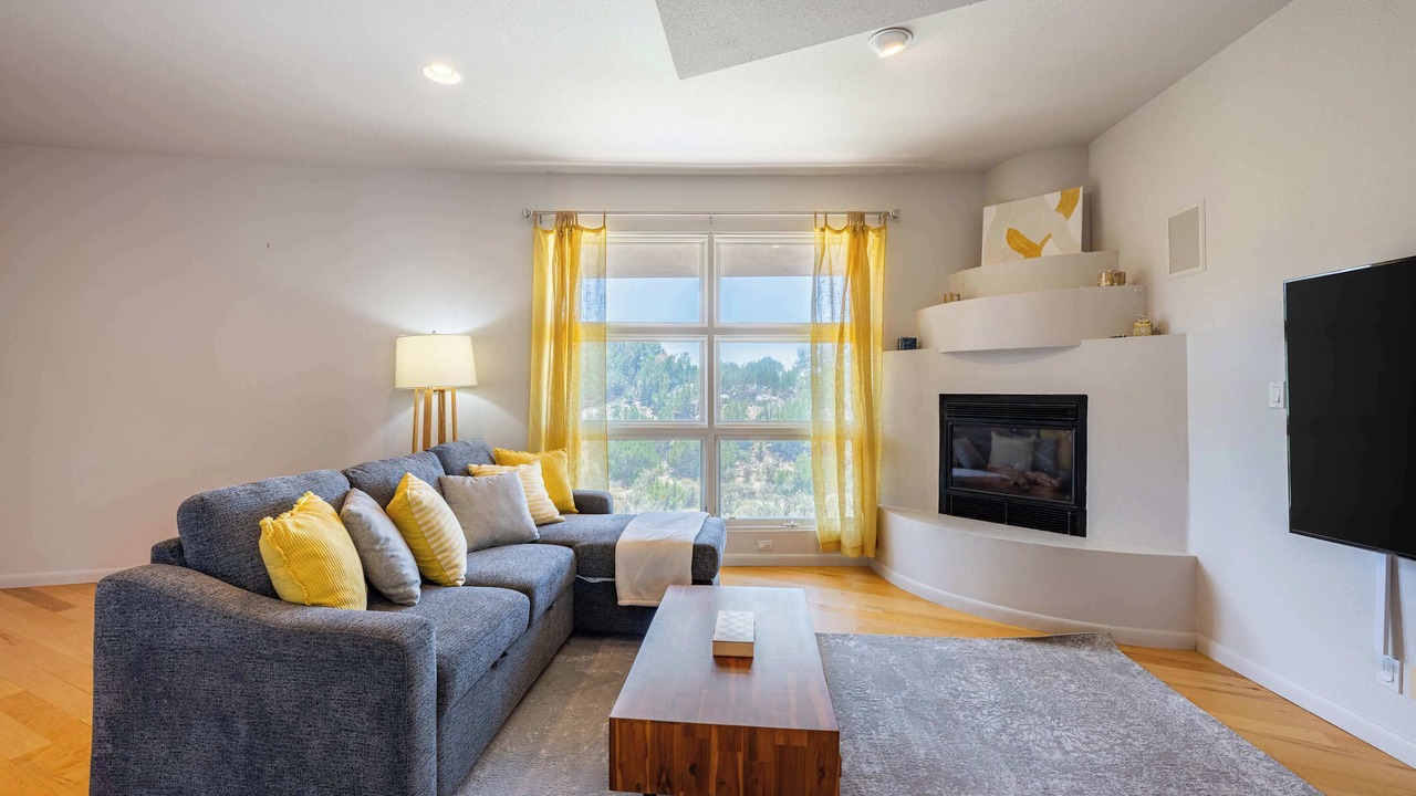 Photo of Livingroom in Sandia Heights South