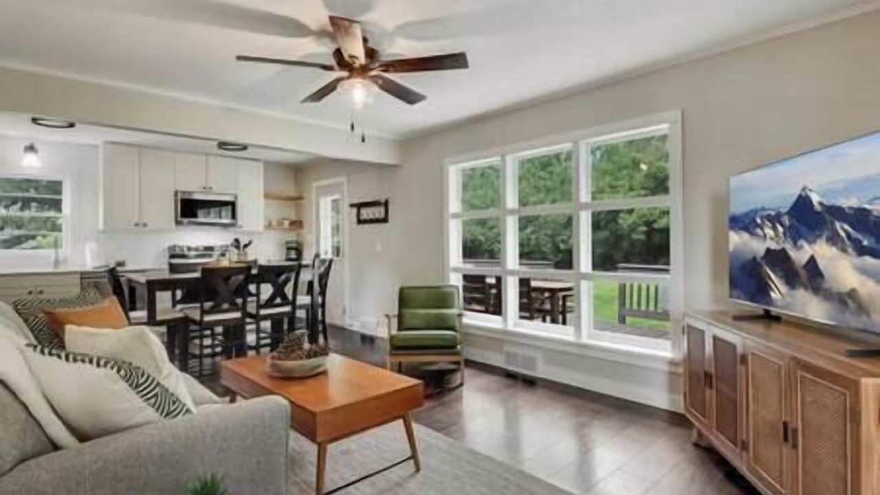 Photo of Livingroom in Menomonie