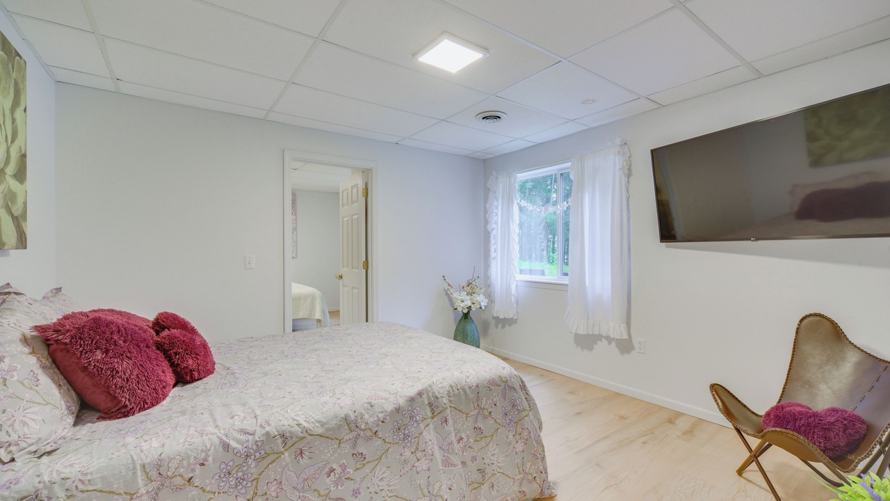 Photo of Bedroom in Siren
