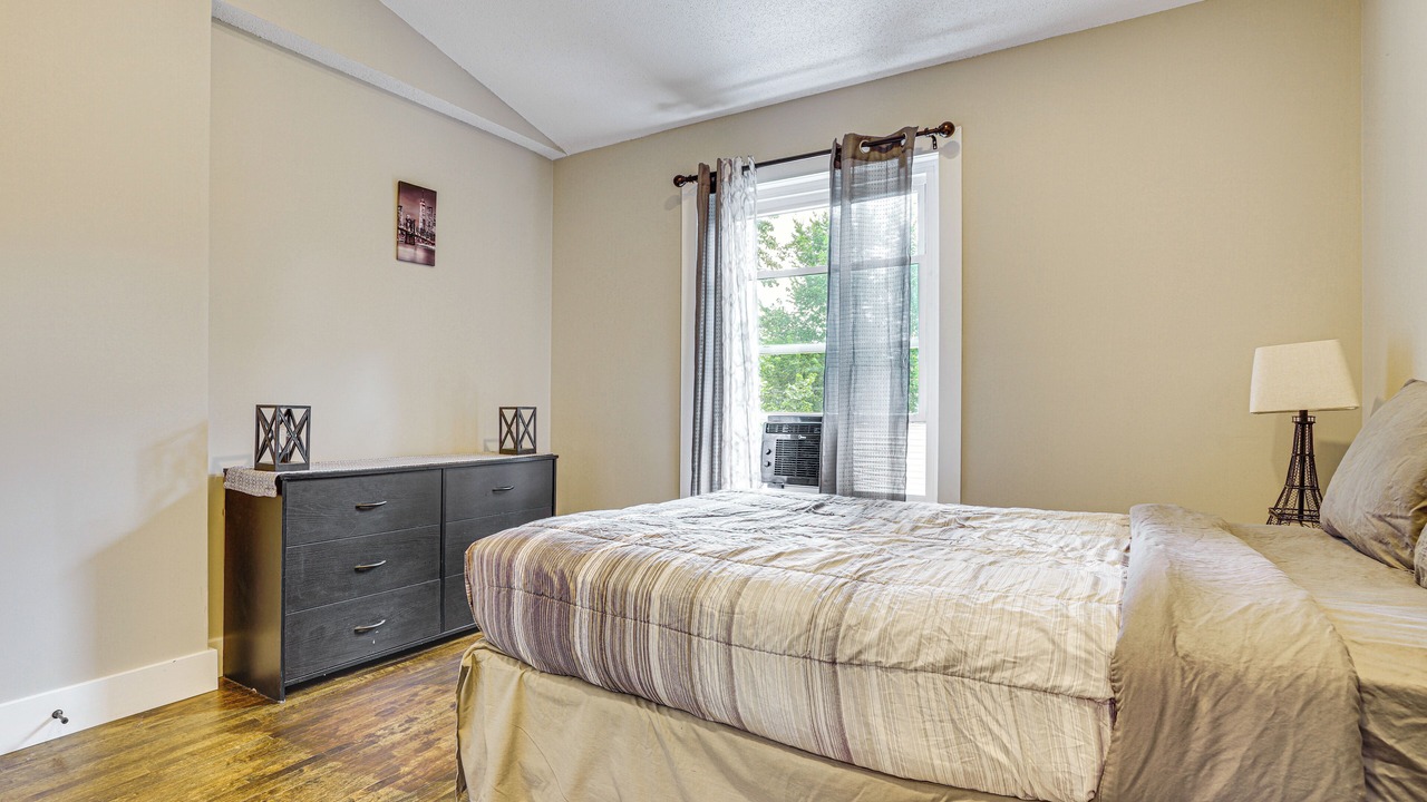 Photo of Bedroom in Whittier