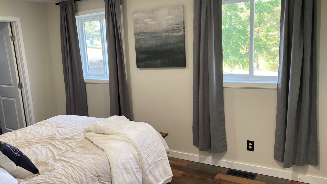 Photo of Bedroom in Oswego