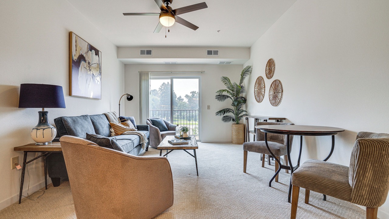 Photo of Livingroom in Blaine