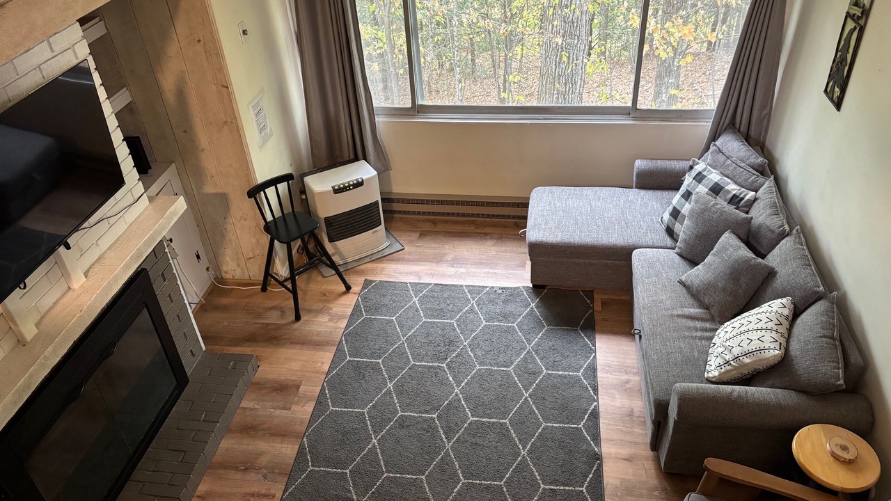 Photo of Livingroom in Campton