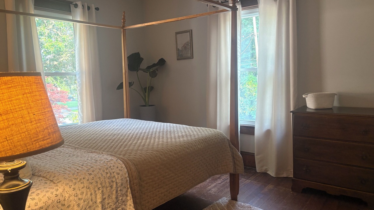Photo of Bedroom in Ballston Spa