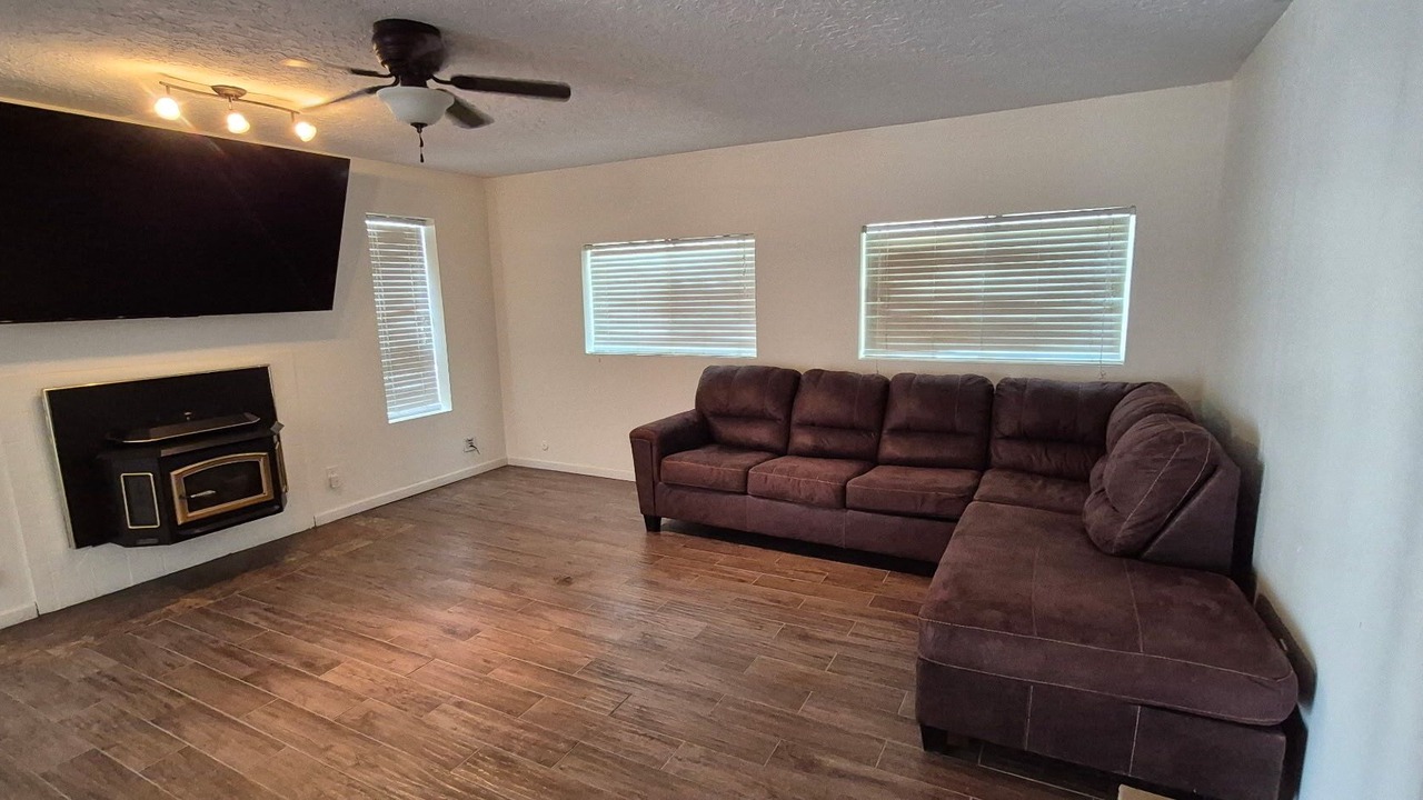 Photo of Livingroom in Rio Rancho