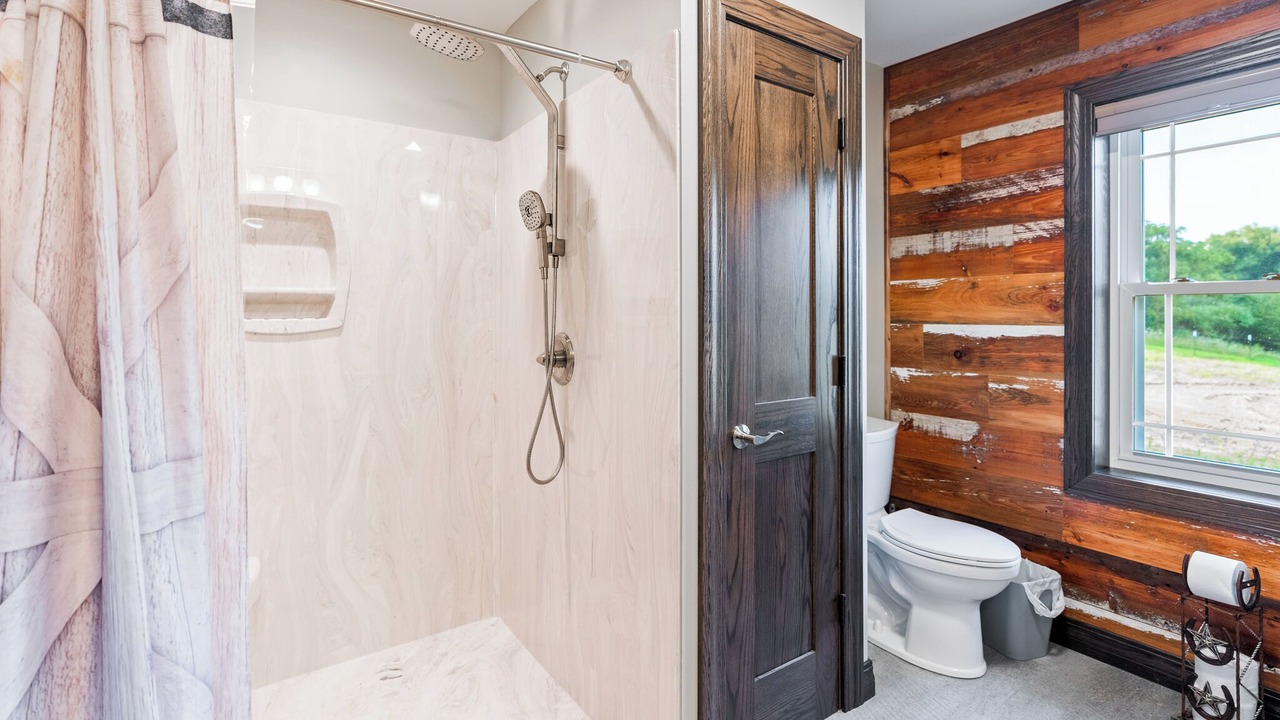 Photo of Bathroom in La Farge