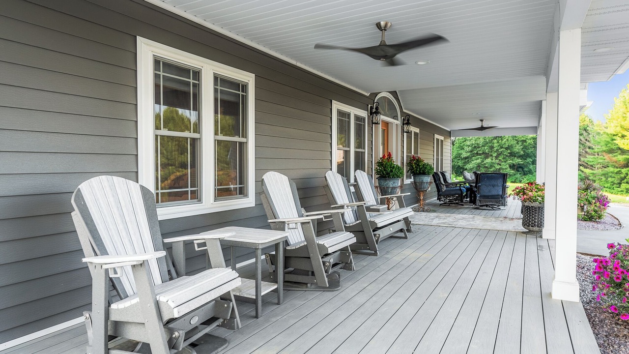 Photo of Patio Balcony in La Farge