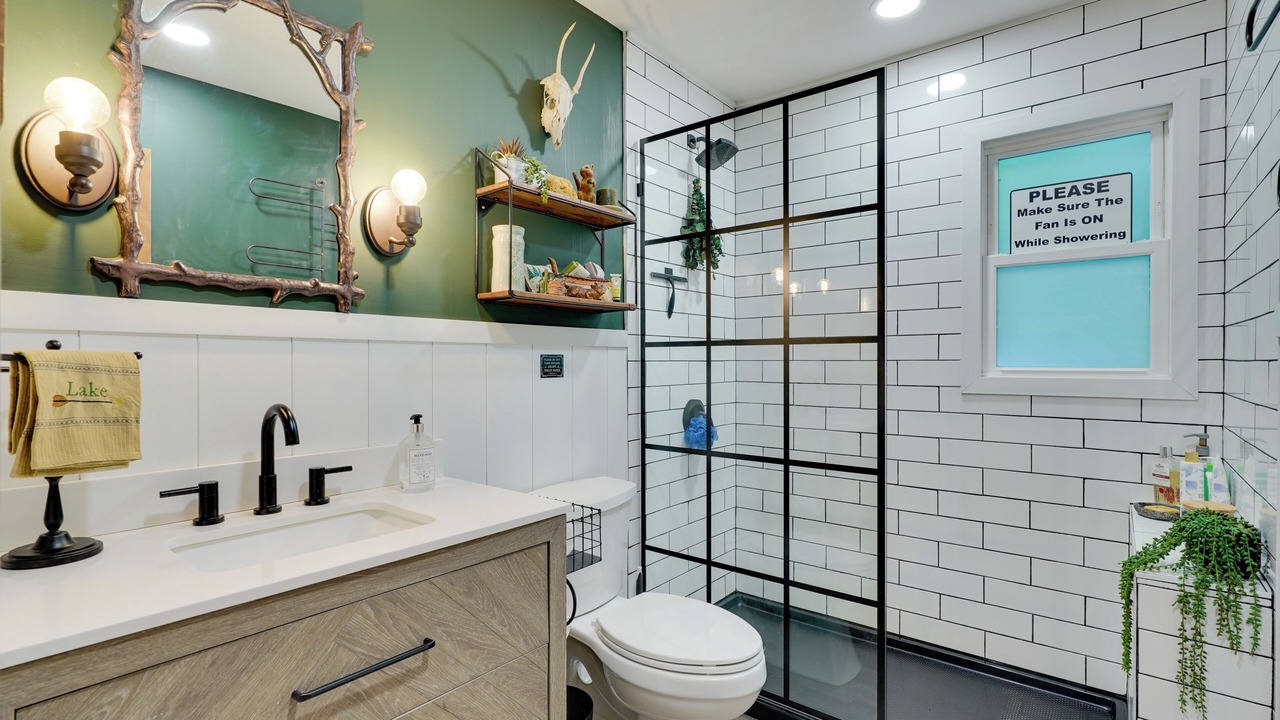 Photo of Bathroom in Severance
