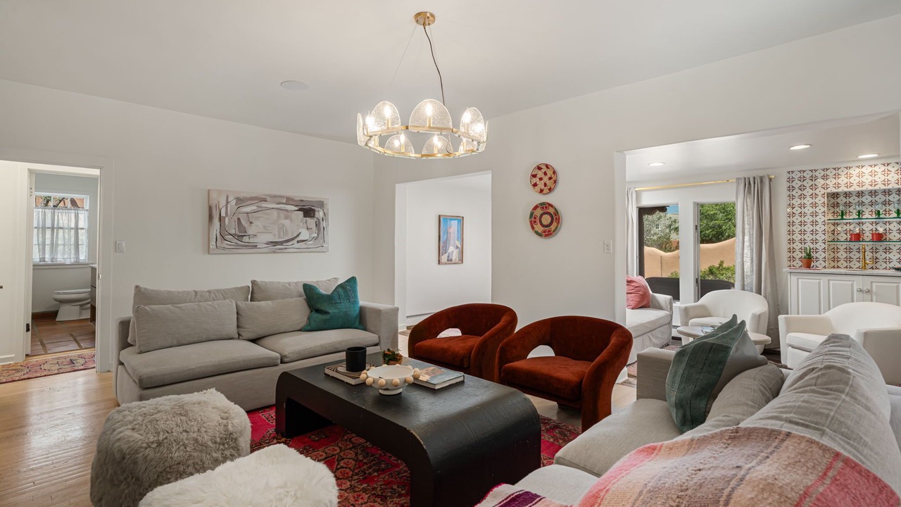Photo of Livingroom in Northeast Santa Fe