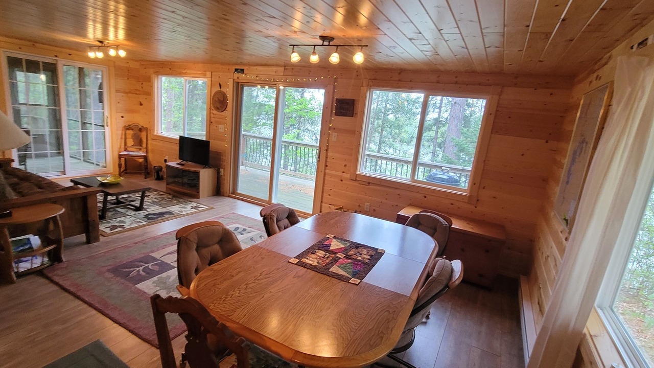 Photo of Livingroom in Minong
