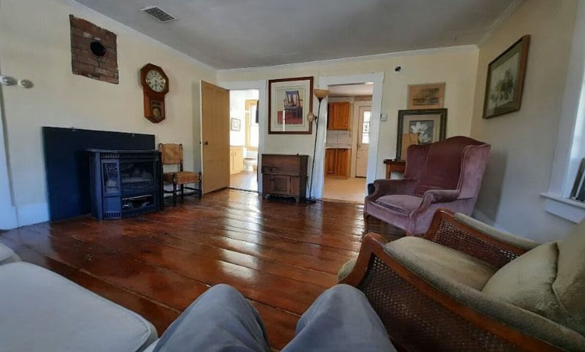 Photo of Livingroom in Sharon