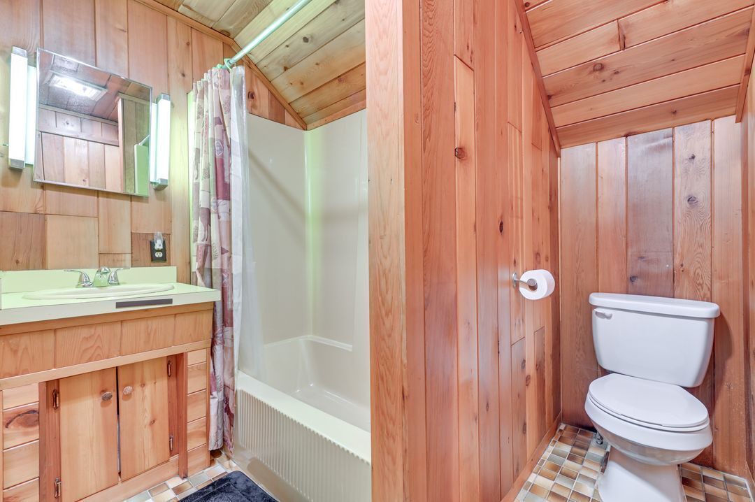 Photo of Bathroom in Long Lake