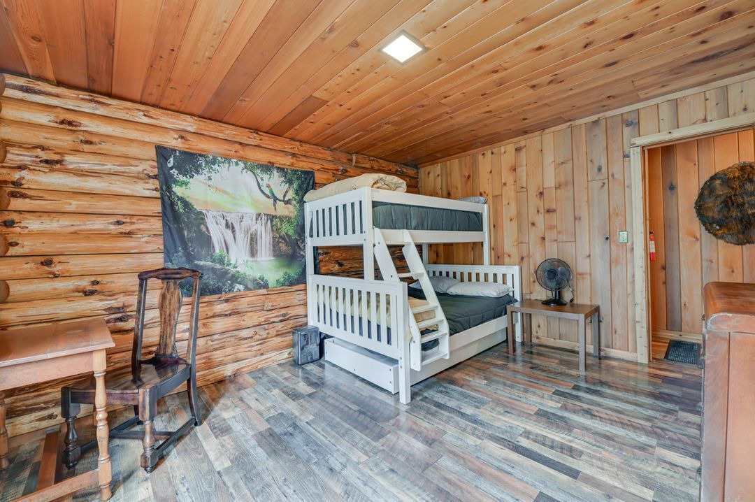 Photo of Bedroom in Long Lake