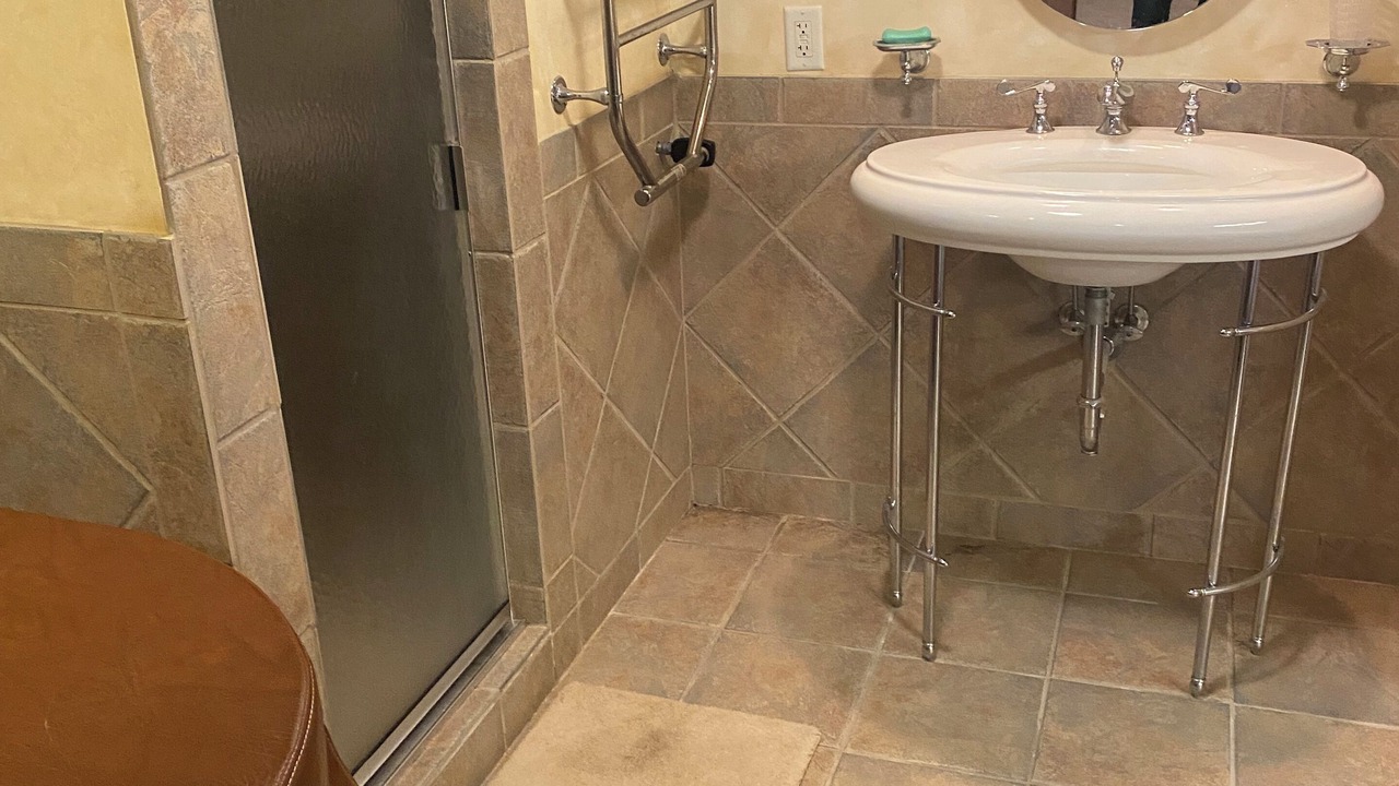 Photo of Bathroom in Superior
