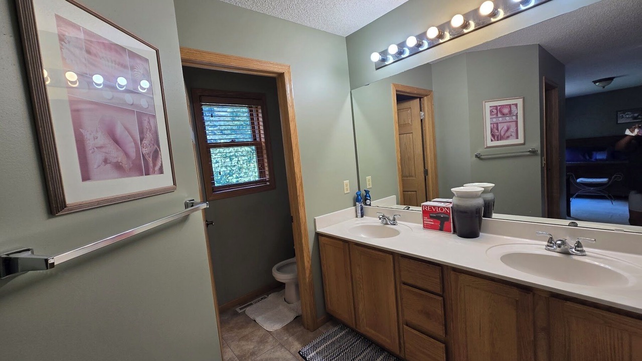 Photo of Bathroom in Woodbury