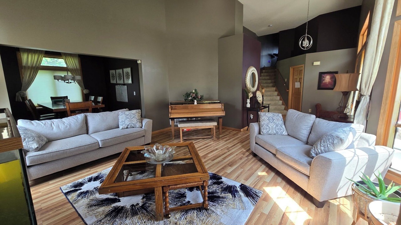 Photo of Livingroom in Woodbury