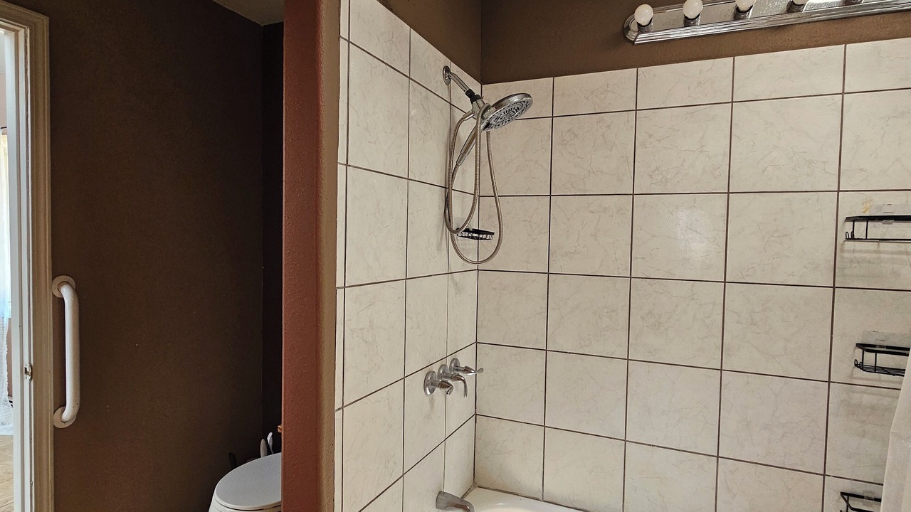 Photo of Bathroom in Espanola