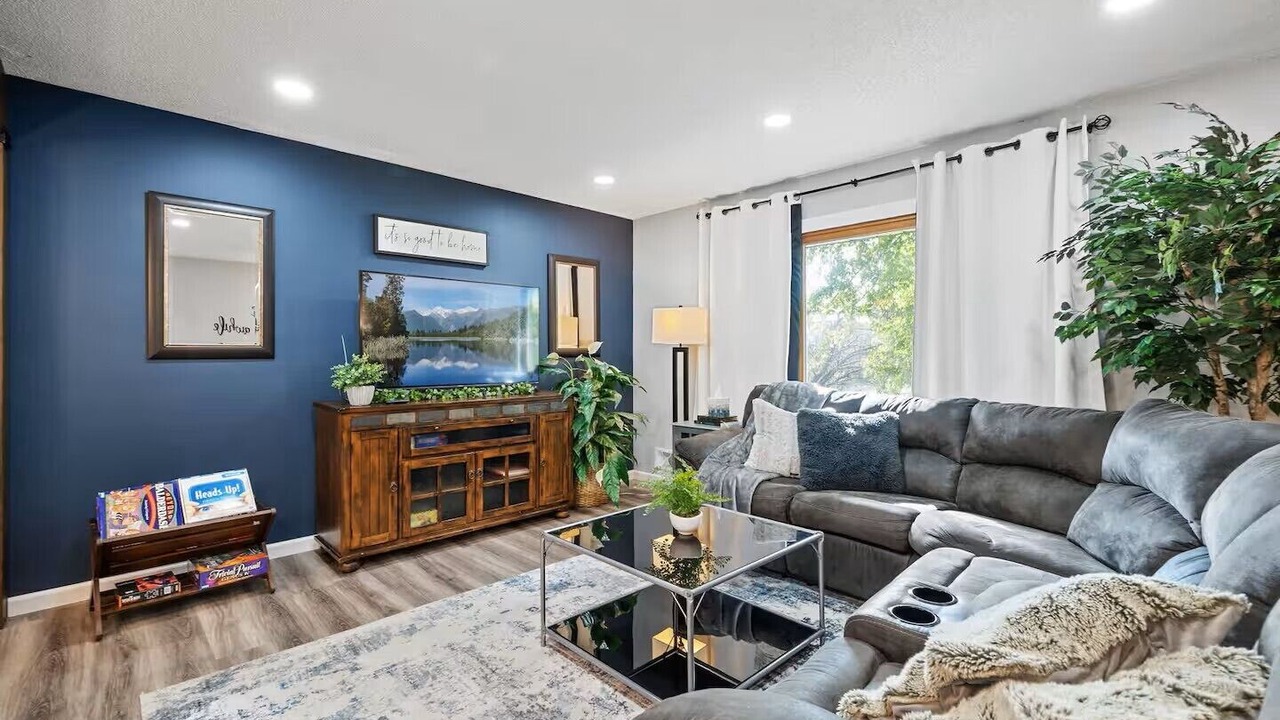 Photo of Livingroom in Maple Grove