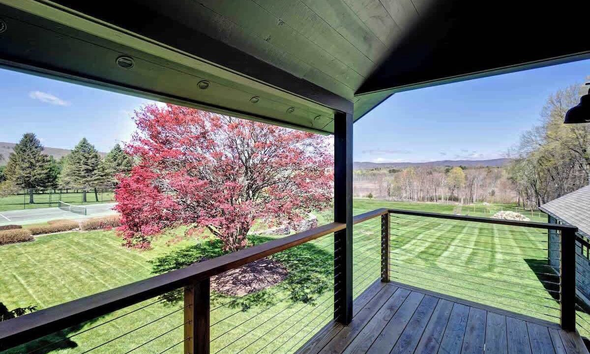 Photo of Outdoor in Lakeville