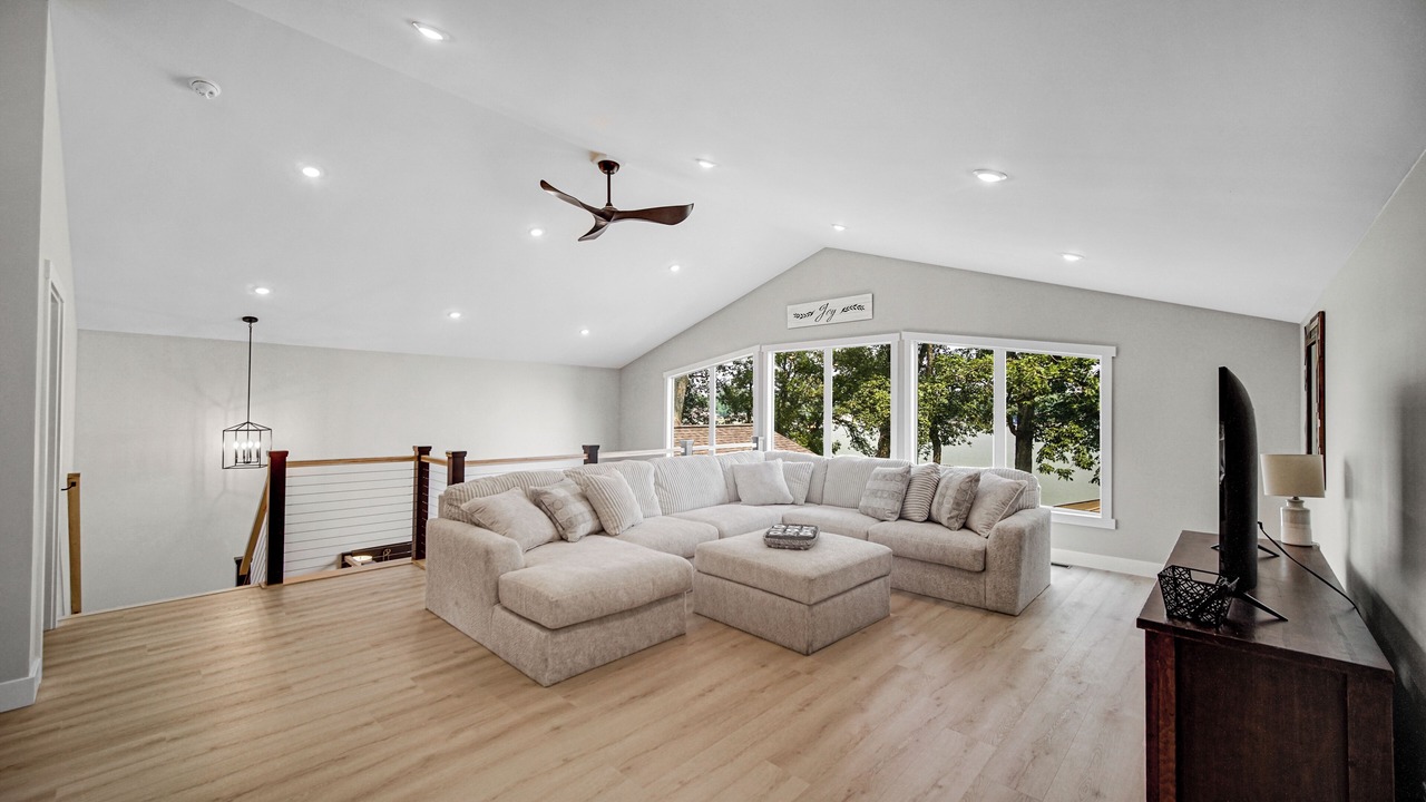 Photo of Livingroom in Koontz Lake
