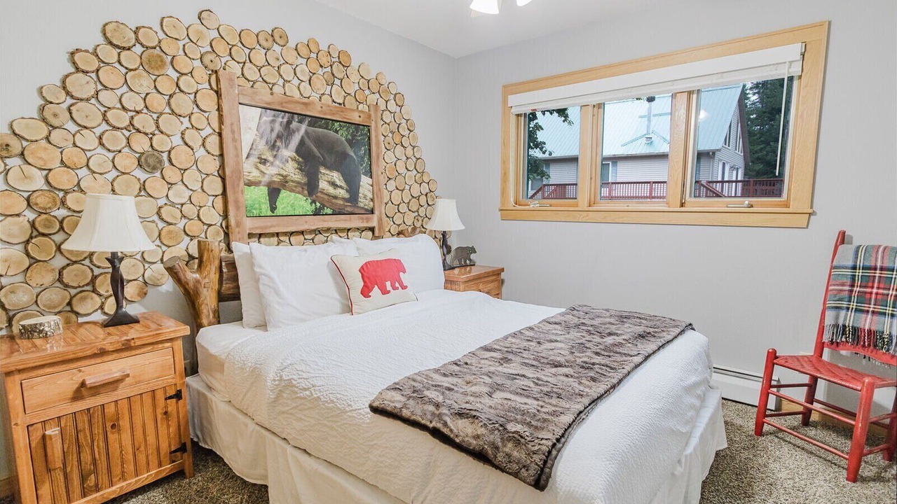 Photo of Bedroom in South Range