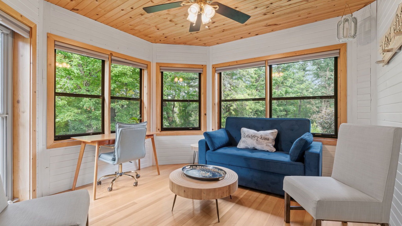 Photo of Bedroom in Menomonie