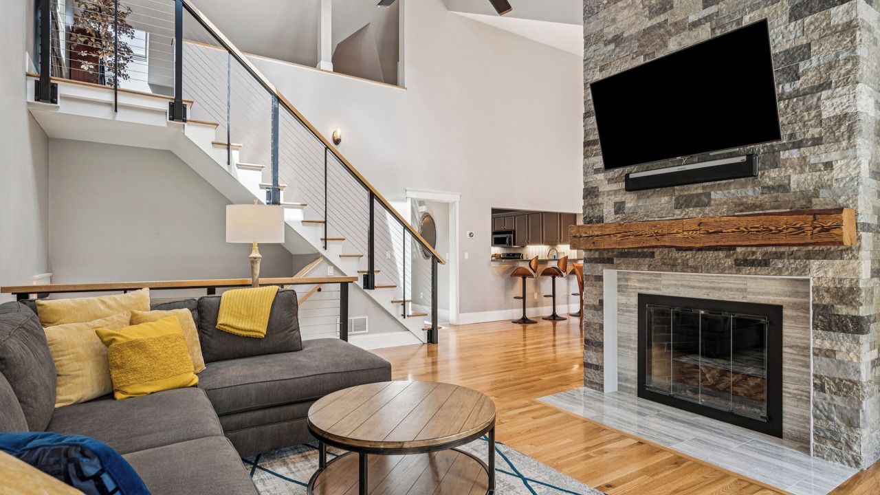 Photo of Livingroom in West Hartford