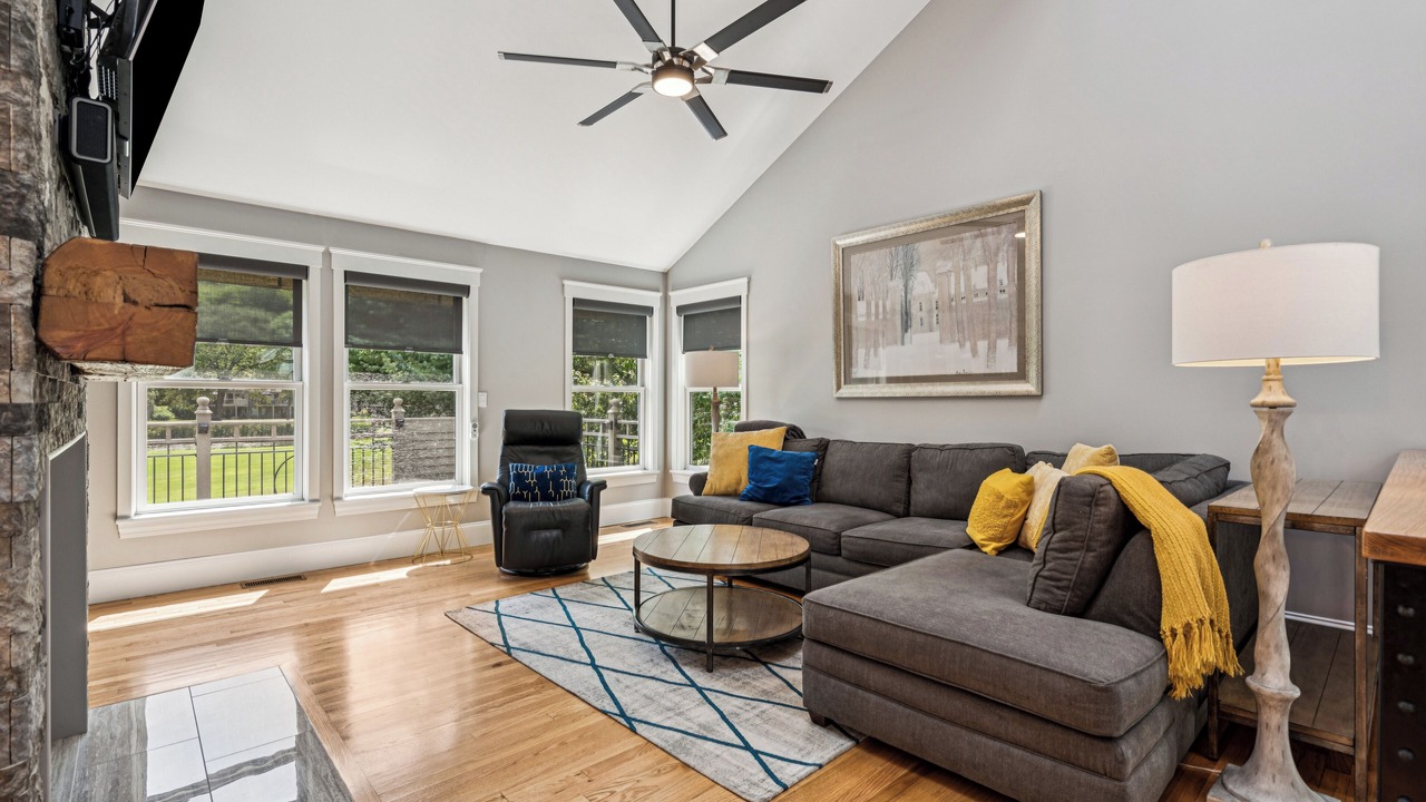 Photo of Livingroom in West Hartford